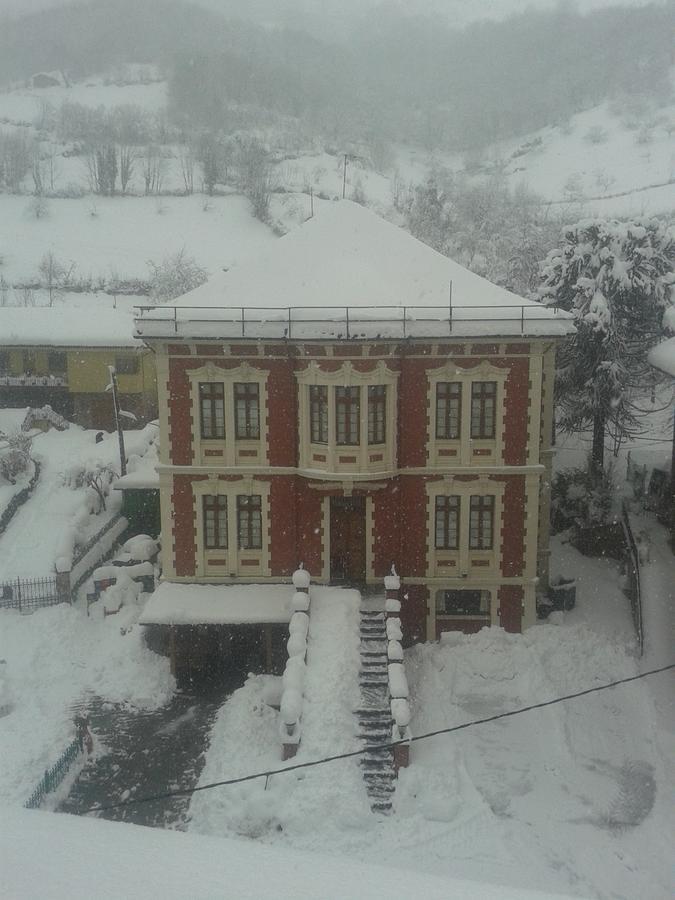 Hotel Restaurante Parador De 펠레초사 외부 사진